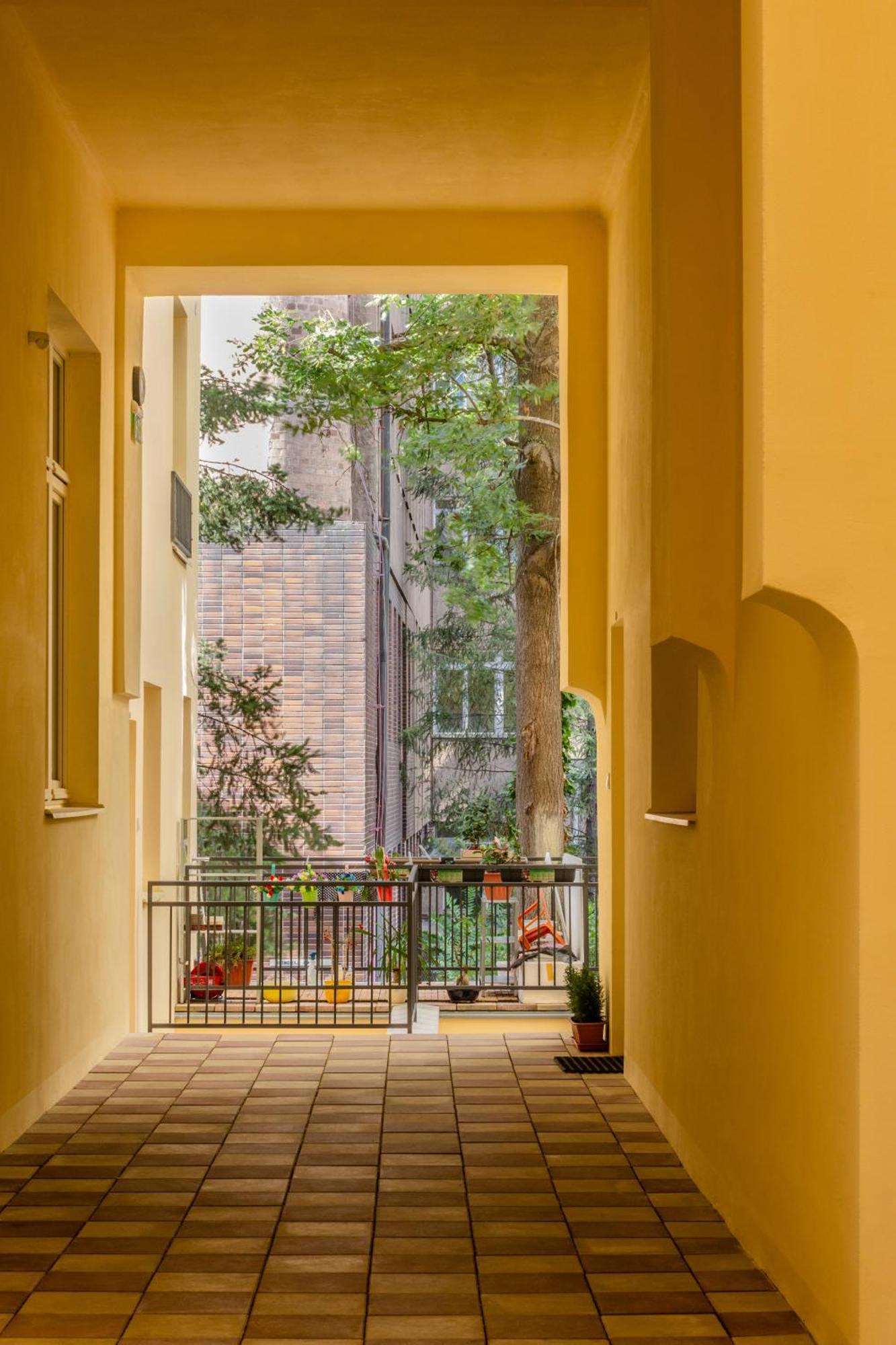 Turnkey I Charles Square Apartments Прага Екстериор снимка